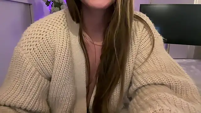 Snapshot of Dreamydaniella chatting on 03-29-26, 07:47 Dreamydaniella online show from 03-29-26, 07:47