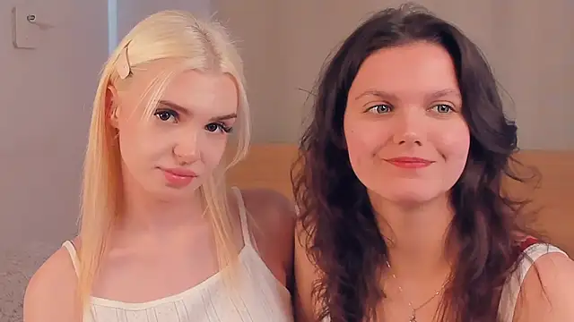 JuliannPaysour online show from 04-09-26, 07:36