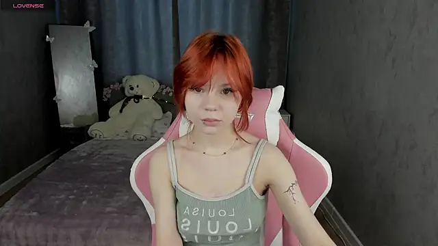 Loly Cuttie online show from 04-16-26, 01:17