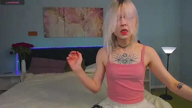 Mary Wester online show from 04-01-26, 01:06