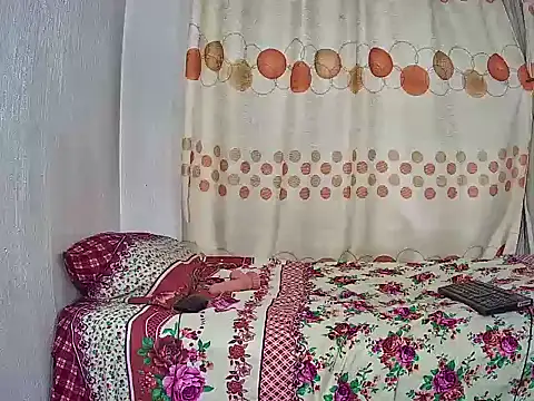 TiffanyBandros online show from 04-11-26, 08:02