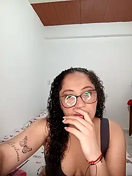 Snapshot of DayanRise chatting on 04-08-26, 12:32 DayanRise online show from 04-08-26, 12:32