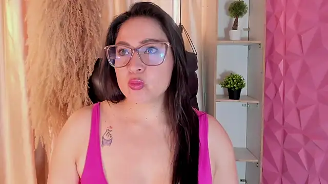 hannabackerr online show from 04-22-26, 11:56