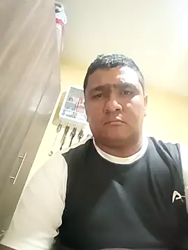 luis20212 online show from 05-01-26, 04:17