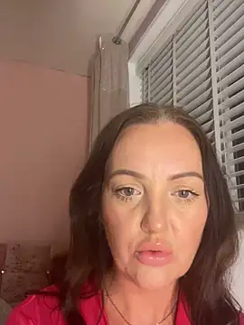 Ladyluxee online show from 03-28-26, 08:41