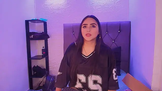 Snapshot of sweet__cherry1 chatting on 03-27-26, 07:02 sweet cherry1 online show from 03-27-26, 07:02