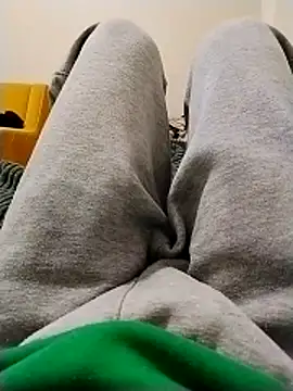 Snapshot of y2561 chatting on 03-29-26, 09:37 y2561 online show from 03-29-26, 09:37