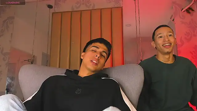 MaicolSmiith  online show from 04-10-26, 02:28