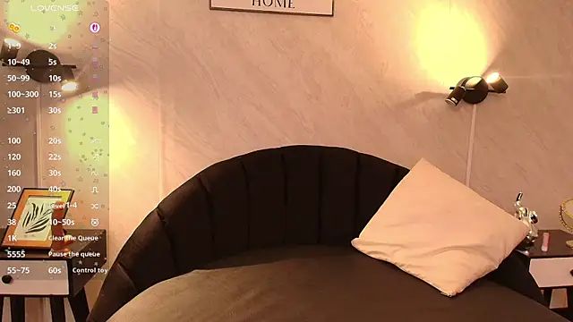 Snapshot of Ciielo_777 chatting on 03-30-26, 08:32 Ciielo 777 online show from 03-30-26, 08:32