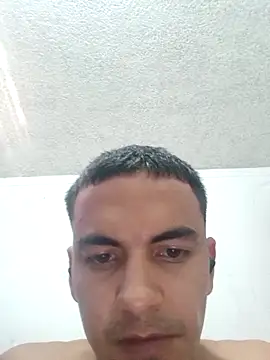 Snapshot of Heartsarm chatting on 04-12-26, 07:08 Heartsarm online show from 04-12-26, 07:08