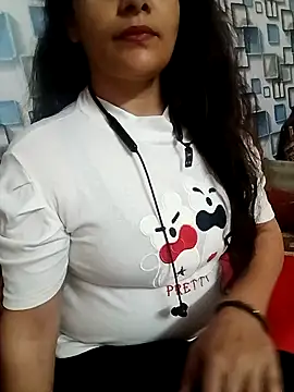 Snapshot of 1_deshi chatting on 04-08-26, 07:19 1 deshi online show from 04-08-26, 07:19