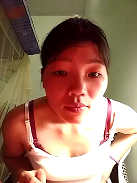 Snapshot of -Quyny- chatting on 03-31-26, 01:22 -Quyny- online show from 03-31-26, 01:22