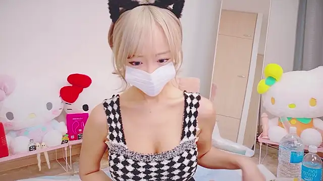 baby  cherry   online show from 05-06-26, 12:10