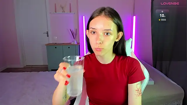 AnnaOddy online show from 06-25-26, 01:16