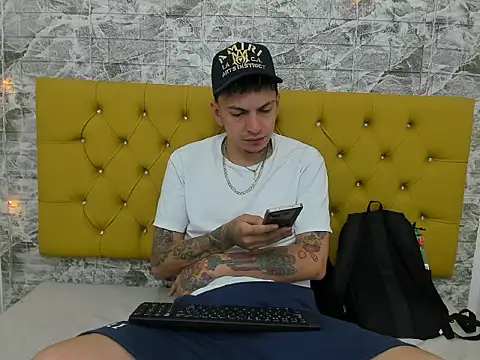 Snapshot of Max_sstteel chatting on 04-14-26, 01:28 Max sstteel online show from 04-14-26, 01:28