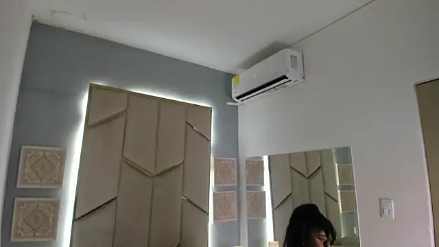 MonicaRogers online show from 04-09-26, 04:34