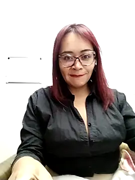 Sofia velve online show from 04-06-26, 03:02