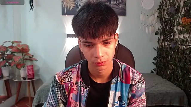Snapshot of maxim_rod chatting on 05-21-26, 01:07 maxim rod online show from 05-21-26, 01:07