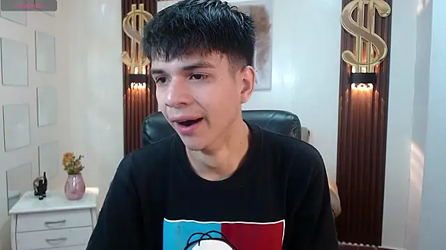 Snapshot of maxim_rod chatting on 06-07-26, 11:25 maxim rod online show from 06-07-26, 11:25