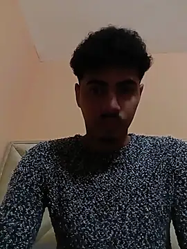 Snapshot of LucaColmal chatting on 04-03-26, 05:27 LucaColmal online show from 04-03-26, 05:27