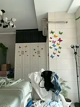 yuanpu0925 online show from 05-03-26, 10:38