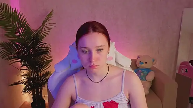 SweetieBlush online show from 05-11-26, 01:11