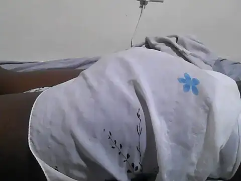 Snapshot of BOOBQUEEN25 chatting on 03-31-26, 06:19 BOOBQUEEN25 online show from 03-31-26, 06:19