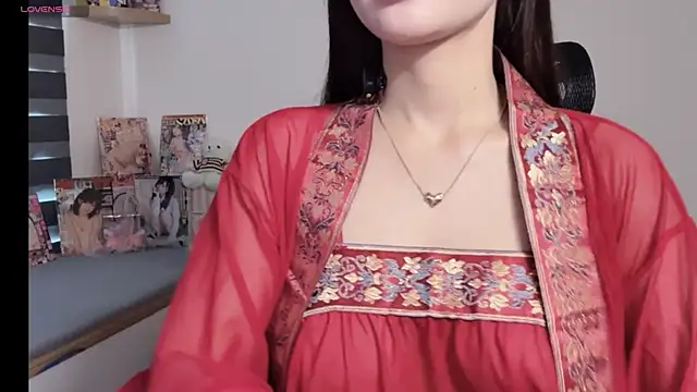 Reina Sweet online show from 05-06-26, 04:08
