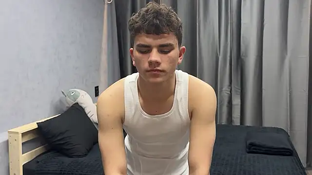 MaxWoolf online show from 05-15-26, 02:13