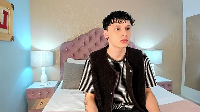 LephyStar online show from 05-19-26, 04:08