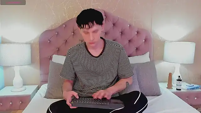 LephyStar online show from 06-21-26, 11:18
