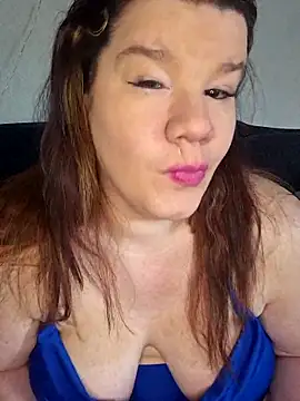 Snapshot of curvystachel42 chatting on 04-09-26, 10:53 curvystachel42 online show from 04-09-26, 10:53