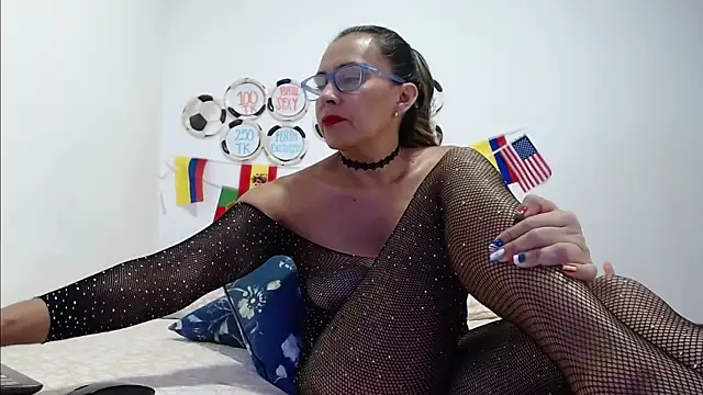 ThaliaGray  online show from 06-04-26, 10:10
