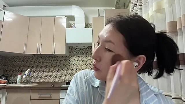 Snapshot of Ameliya_kim chatting on 04-14-26, 09:21 Ameliya kim online show from 04-14-26, 09:21