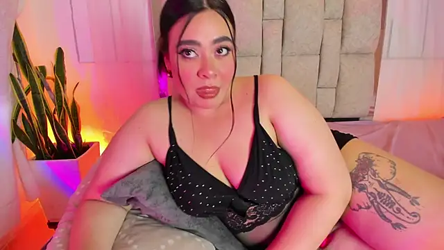 CatalinaReyexxx online show from 04-22-26, 11:23