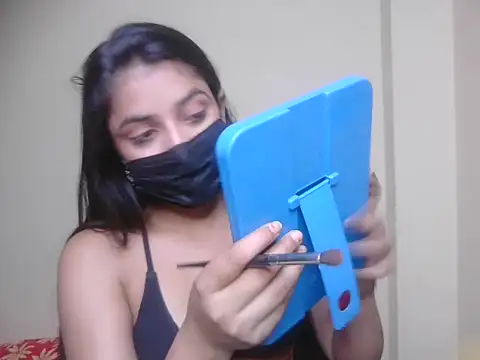 NANCY OBEROYE online show from 05-18-26, 06:19