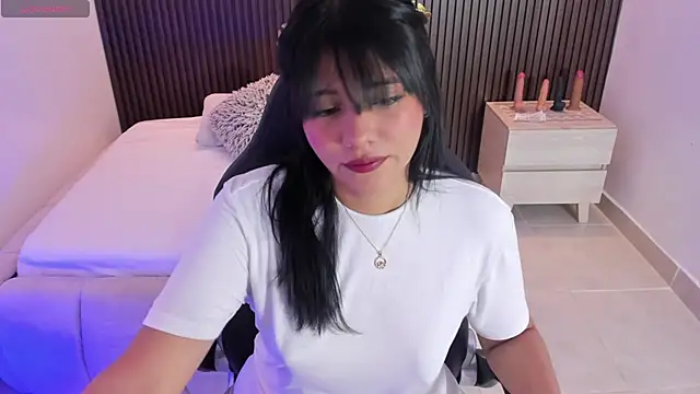 MILLYEVANS1 online show from 04-15-26, 03:02