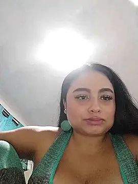 Snapshot of Aliceee_bolton chatting on 04-11-26, 04:06 Aliceee bolton online show from 04-11-26, 04:06