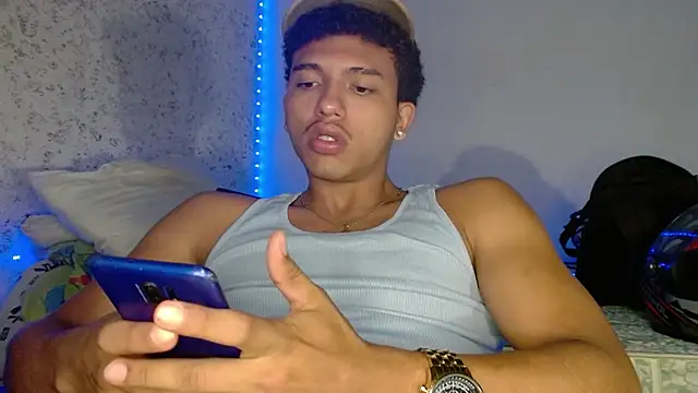 Snapshot of tonydesire_ chatting on 04-19-26, 09:28 tonydesire online show from 04-19-26, 09:28