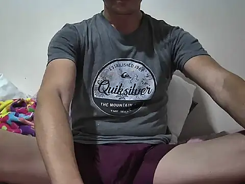Snapshot of joven322 chatting on 06-21-26, 06:05 joven322 online show from 06-21-26, 06:05