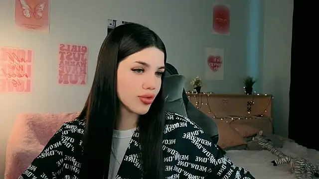 molly rettyy online show from 05-07-26, 04:29