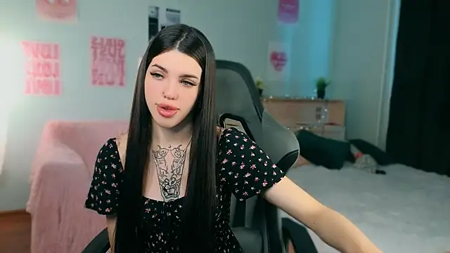 molly rettyy online show from 06-25-26, 04:34