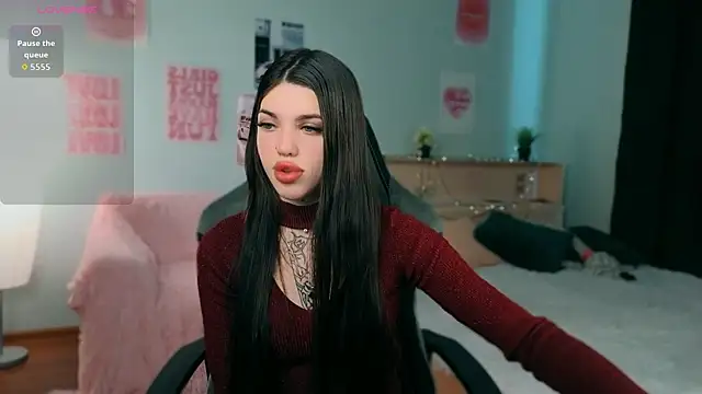 molly rettyy online show from 06-26-26, 04:50