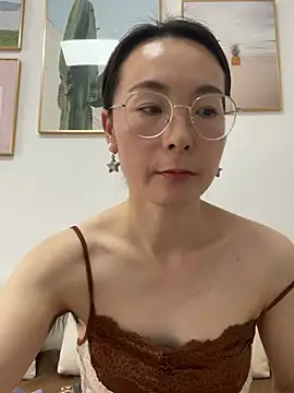 Snapshot of you-520 chatting on 07-05-26, 02:18 you-520 online show from 07-05-26, 02:18