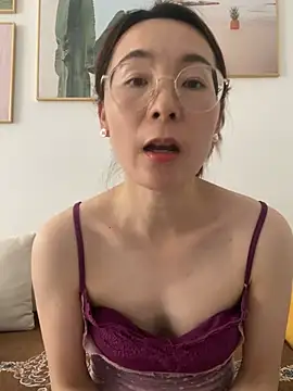 Snapshot of you-520 chatting on 07-07-26, 07:23 you-520 online show from 07-07-26, 07:23