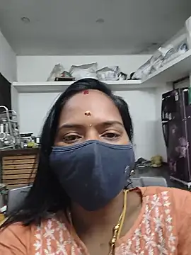 Snapshot of Tamil_Sangeetha chatting on 06-01-26, 10:44 Tamil Sangeetha online show from 06-01-26, 10:44