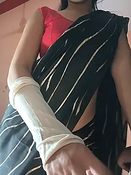 Curvy Sanaya online show from 05-08-26, 07:08