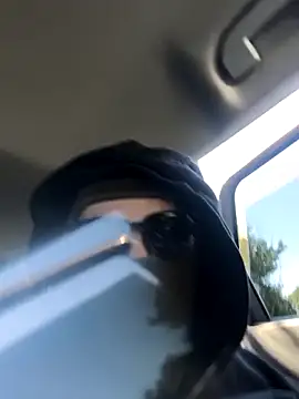 MassiveMask online show from 04-11-26, 01:37