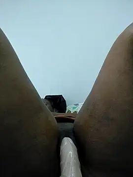 Snapshot of Dutches101 chatting on 04-11-26, 04:39 Dutches101 online show from 04-11-26, 04:39