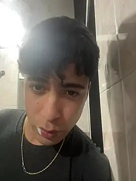nico herrera   online show from 06-25-26, 02:11